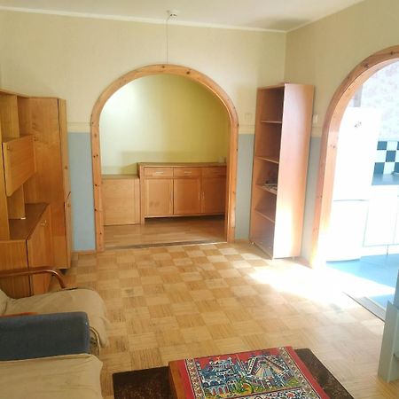 Economy Baltics Apartments - Liivamaee Tallinn Eksteriør billede