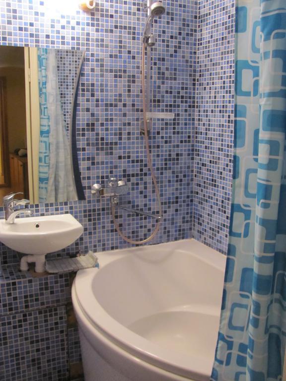 Economy Baltics Apartments - Liivamaee Tallinn Værelse billede